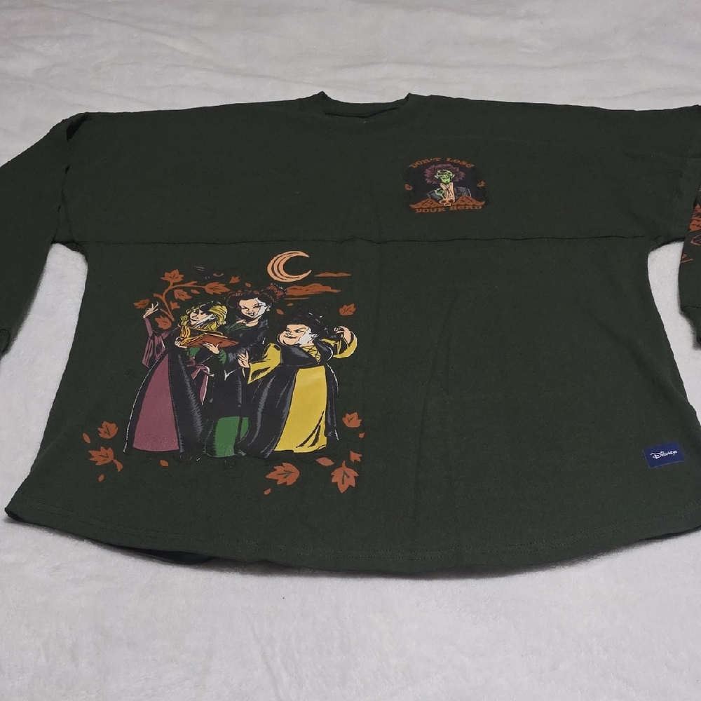 Disney Hocus Pocus Dark Green Graphic‎ Crewneck Jersey.
